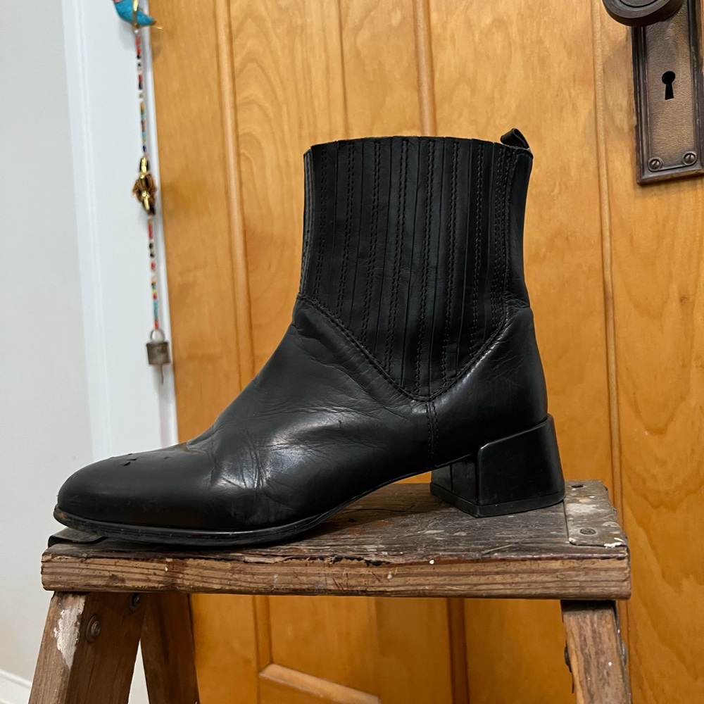 Stuart Weitzman boots